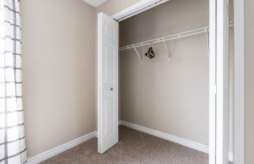 Peaceful Modern Home near Avon - Foto 45