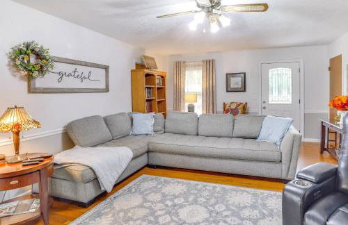 Large Yard and Basketball Hoop Murfreesboro Home! - Foto 5