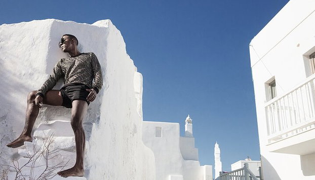 High End Photo Shoot in Mykonos Greece - Photo 3
