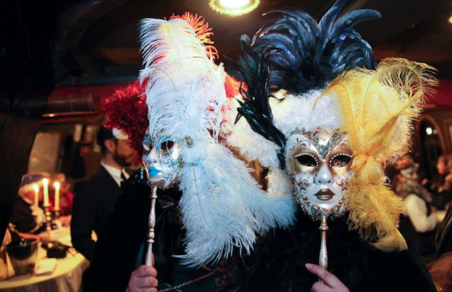 Festa de carnaval no Galeão Veneziano - Foto 5