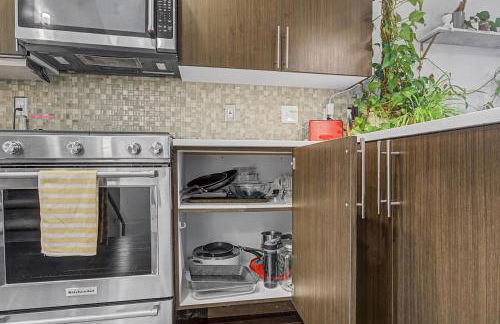 Spacious Denver Home with Private Rooftop Spa - Photo 30