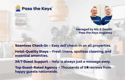 Cozy 3 Bedroom Cottage with stunning Sea View - Pass the Keys - Foto 34