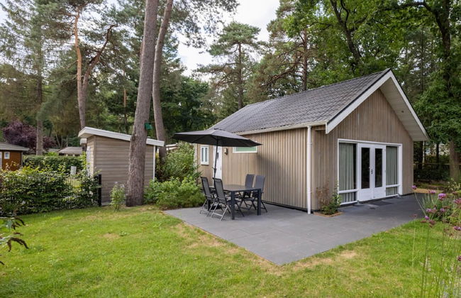 Forest Lodge in Nature With Pond Views - Foto 1