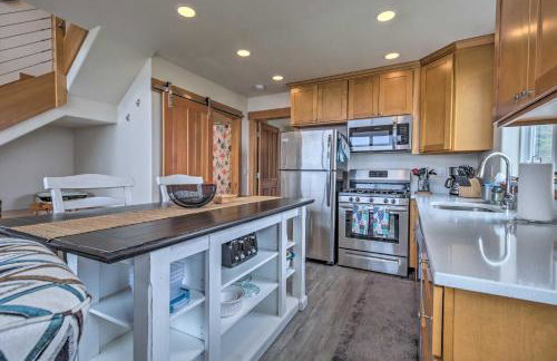 Yachats Gem with Private Balcony and Ocean Views! - Foto 11