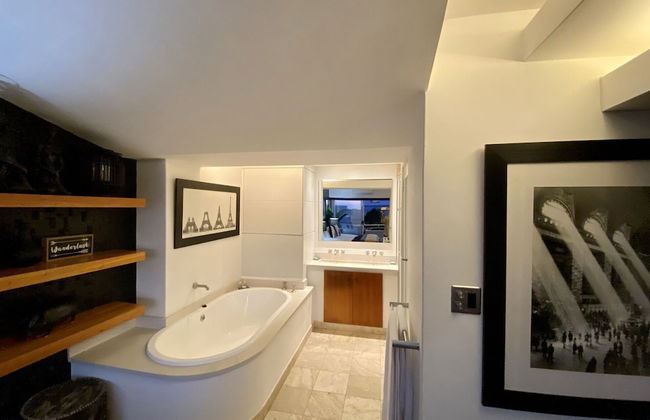 Clifton YOLO Spaces – Clifton Beachfront Executive - Photo 27