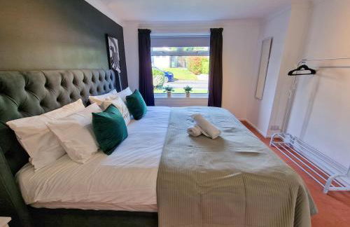 Free Parking Home In Gatley by City SuperHost - Photo 22