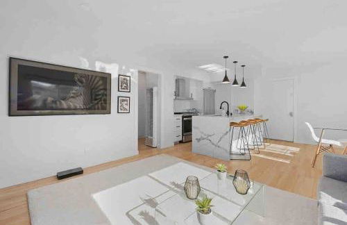 Brand New Ocean-View Beach Home Steps to the Sand! - Foto 31