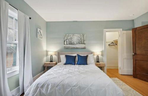 Walk to Notre Dame Harter Heights Hideaway - Foto 25