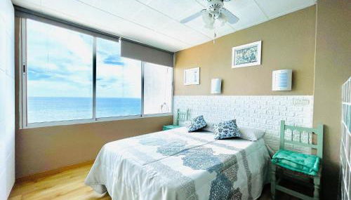 Seafront apartment in La Garrofa near the beach - Foto 5