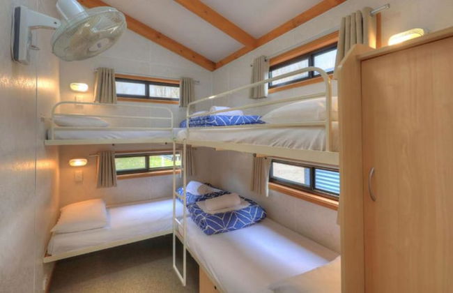 Yea Riverside Caravan Park - Foto 11