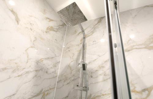 Nottingham Top Serviced Home - Chayil Experts - Foto 15