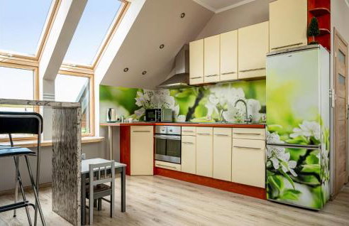 2 Bedroom Amazing Home In Ploskinia - Foto 14