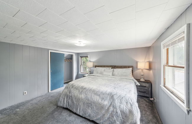 Stowe Retreat Mountain Views & Fenced Backyard by RedAwning - Foto 4