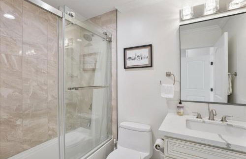 Stylish Pasadena Stay Near Old Town & Rose Bowl - Photo 11