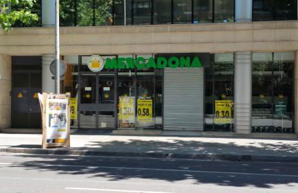 Cute Apartment in Sants Station with HBO & Alexa & AC - Photo 40