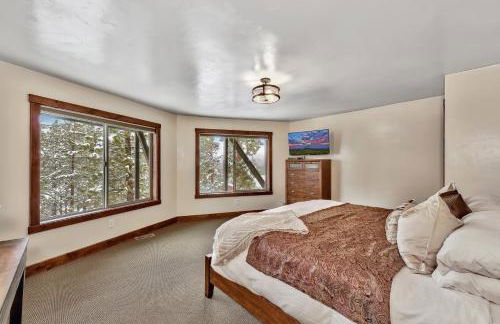 LX33 Lake Tahoe Villa with Gameroom Hot tub Sauna - Foto 27