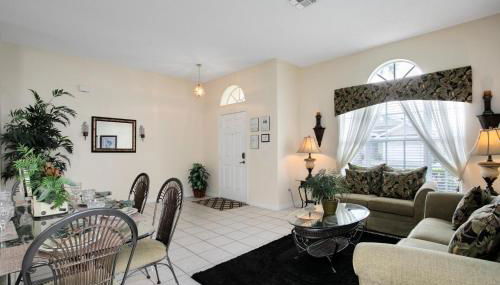 Tropical and peaceful, this 5 bed with Pool & Spa - Foto 5