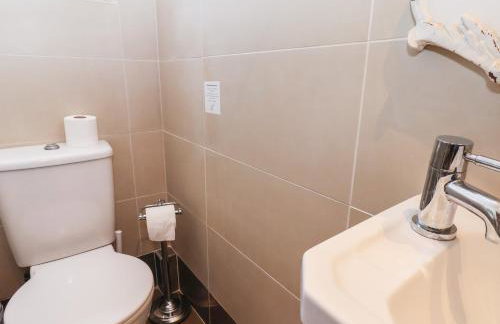 The Farmhouse - Photo 30