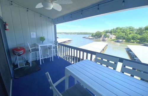B Lakefront! Remodeled, Boat Slip, Patio Views, Pool, Boat Ramp, WIFI - Foto 25