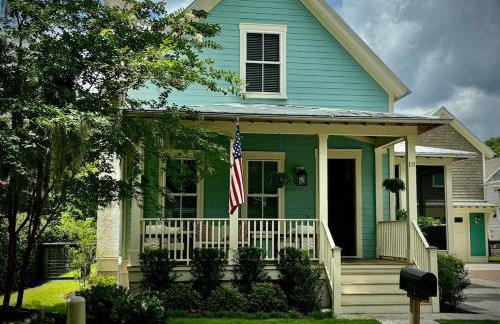 Wharf Street Coastal Escape - 3BR Old Town Luxury - Photo 1