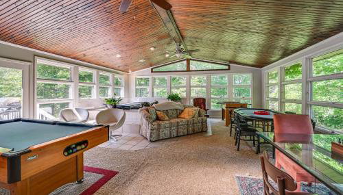 Golf Course Views and Games Galore - Vine Grove Gem! - Foto 3