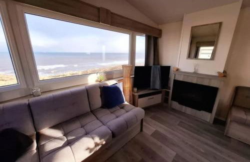 Ocean Bliss-Beach Front - Lux- Sea View- 3-Bedroom Caravan- 8 Sleeps - Photo 37