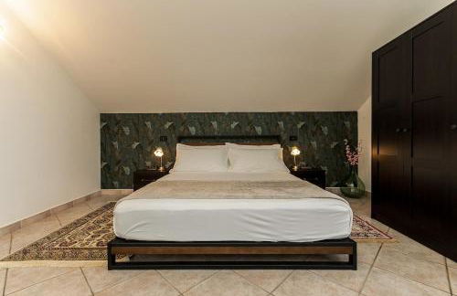 Kejani attic apt Scenic Views, Lux bath, Fast Wi-fi - Foto 43