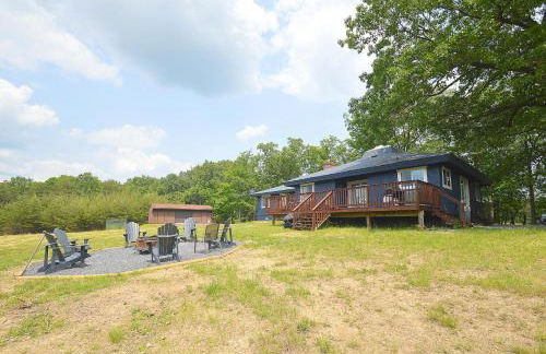 Black Bear Cabin - Fire Pit, Grill, View, Pet Friendly, Fireplace, King Bed, Wifi, Game Room - Foto 1