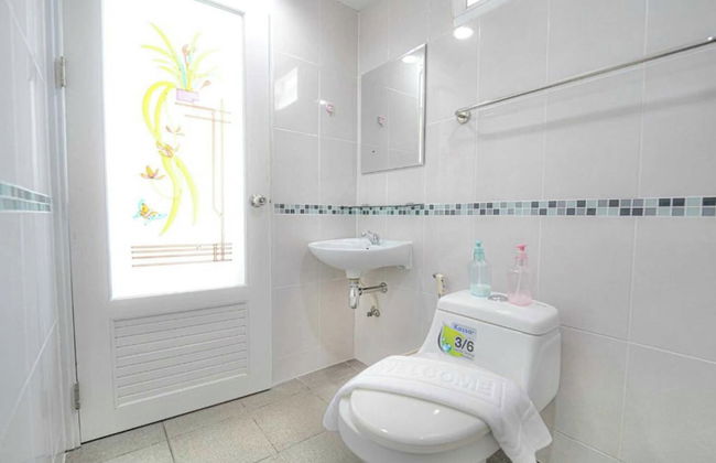 RQ Suvarnabhumi Airport by Collection O - Photo 19