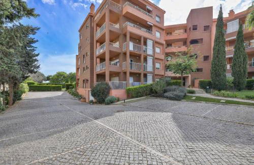 Beach & Sea Apt, Fast WIFI, Airco, Private Parking and Pool - Foto 2