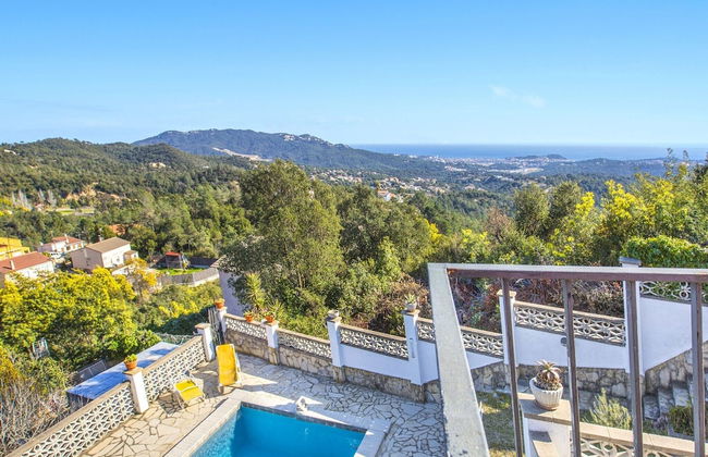 Serene Villa in Lloret de Mar With Private Swimming Pool - Photo 17