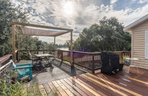 Large Deck, Lakefront, Yard Games - Foto 10