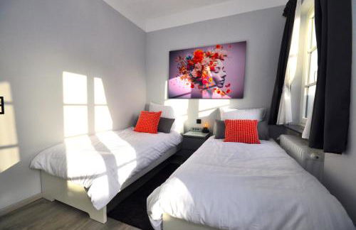 Zentral, am Park mit Parkplatz - Foto 17