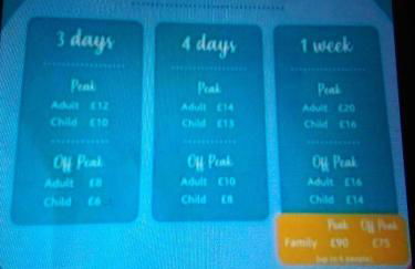 Deluxe 3 bedroom Lyons Robin hood oaklands with free wifi free sky - Photo 15