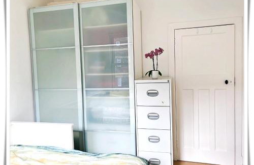 Spacious and modern 2 bedroom flat near the City Centre - Foto 13