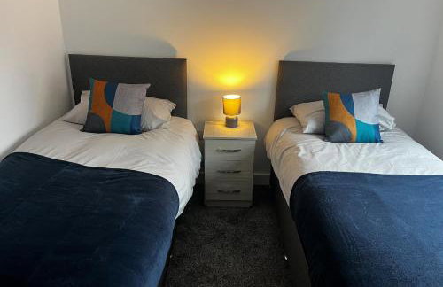 2 Bed Flat - Sleeps 8 - Pets - Garden - Parking - Foto 17