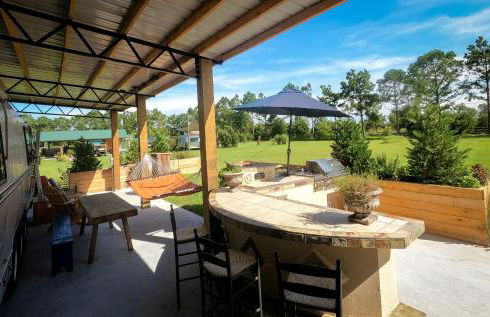 Fully Equipped Airstream Near the Beach and Perfect for a Glamping Experience in Fairhope, AL - Foto 17