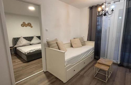 Beautiful 2 bedroom apartment with terrace and garden - Foto 2