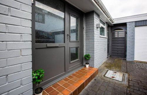 City home with parking and garden- pet friendly - Photo 78