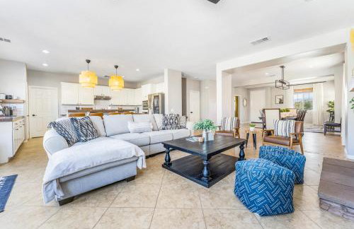 GAMEROOM, King Beds, Movie Projector, Heated Saltwater Pool, Golf and Games! - Foto 20