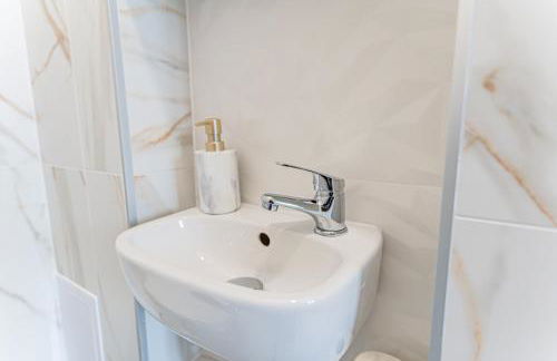 VIP Apartment A 64qm 4 Zi DG Wohnung klimatisiert großes Bad u Küche max 4 Gäste inklusive Schlafsofa - Foto 20