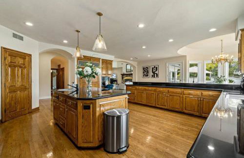 Luxury Oasis With Panoramic Views - Foto 22