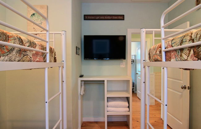 Jumpin' Jellyfish by Silver Sands Vacation Rentals - Photo 13