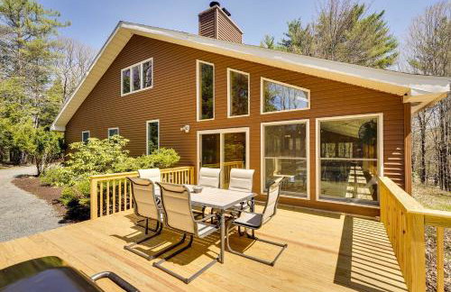 Lake George Oasis with 9 Acres, Hot Tub and Game Room! - Foto 37