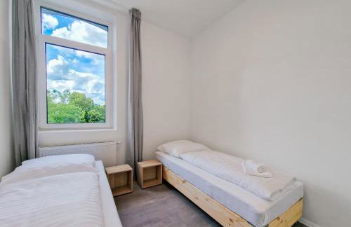 Tolstov Apartments - 3 and 4 Room Monteur Apartments - Photo 10