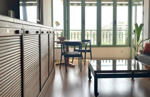 Stylish well-connected beachfront flat - Foto 29