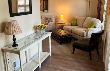 Mins to Blessing Hospital, Miss River, Country Club - Foto 7