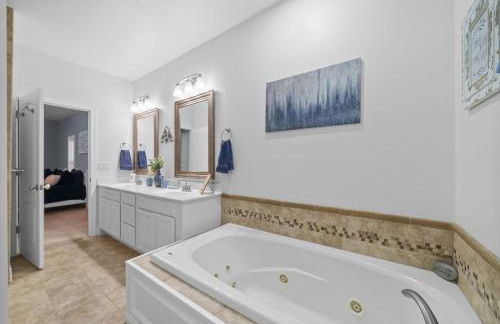 Bluebird Sanctuary w Stunning Sunset Views Sleeps 28 - Foto 44