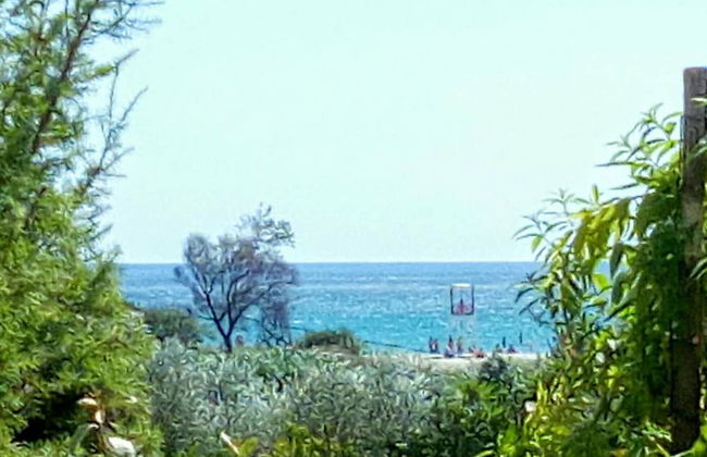 Foximanna on the North Floor in a Villa Surrounded by Greenery Facing the sea - Photo 32