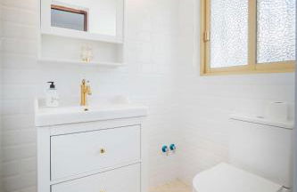 Villa Mimosa sleeps 8 with Heated Pool - Photo 13